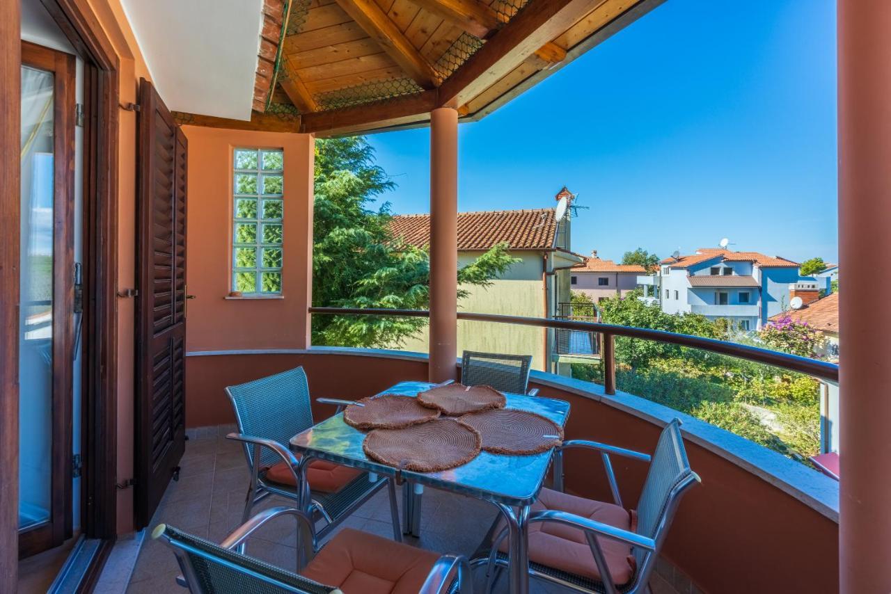 Apartments villa MaVeRo Banjole Exteriör bild